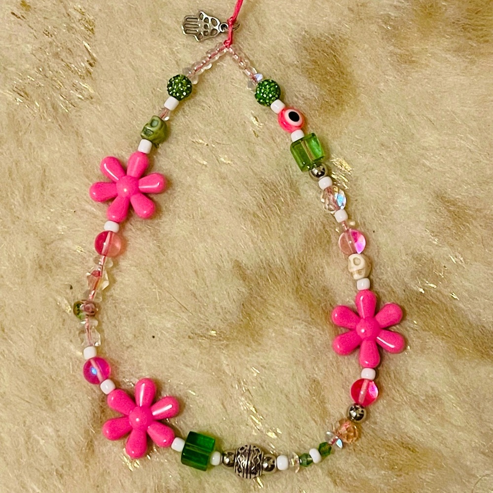 Phone String! 🌸💚 - Picture 3 of 6